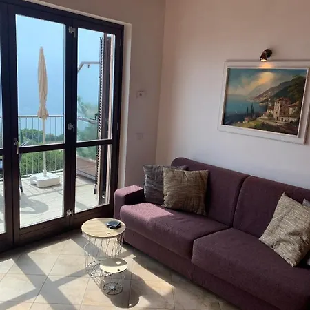 La Quiete 56 View By Gardadomusmea Apartamento