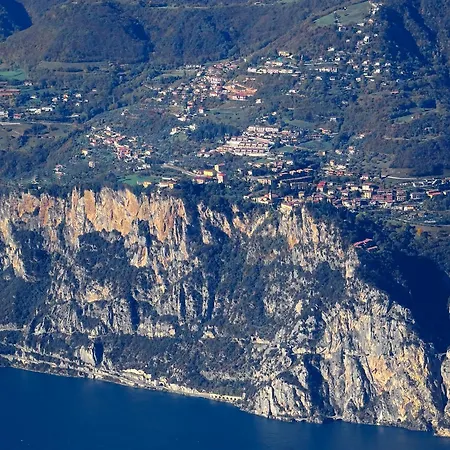 La Quiete 56 View By Gardadomusmea * Tremosine